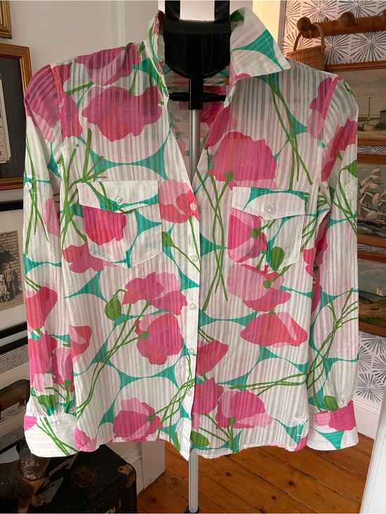 Lilly Pulitzer Tops - Lilly Pulitzer Resort Fit Women’s Floral Button-Front Shirt - Pink & Green